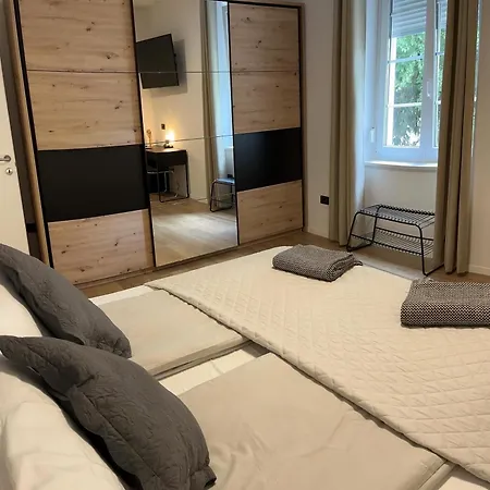 Appartement Incis Next To The Amphitheather Pula