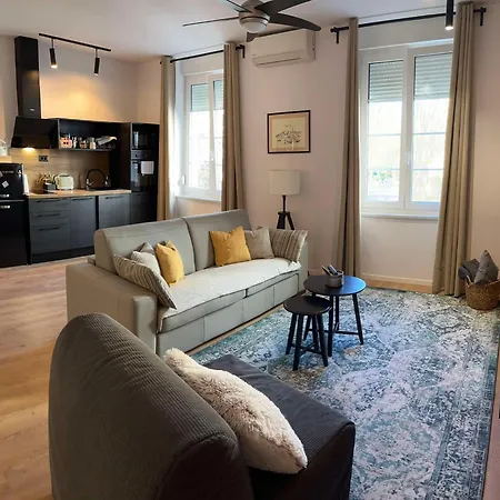 Incis Next To The Amphitheather Apartman Pula