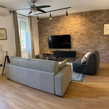 Incis Next To The Amphitheather *