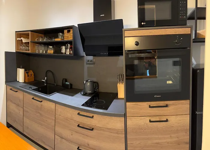 Lägenhet Incis Next To The Amphitheather Pula