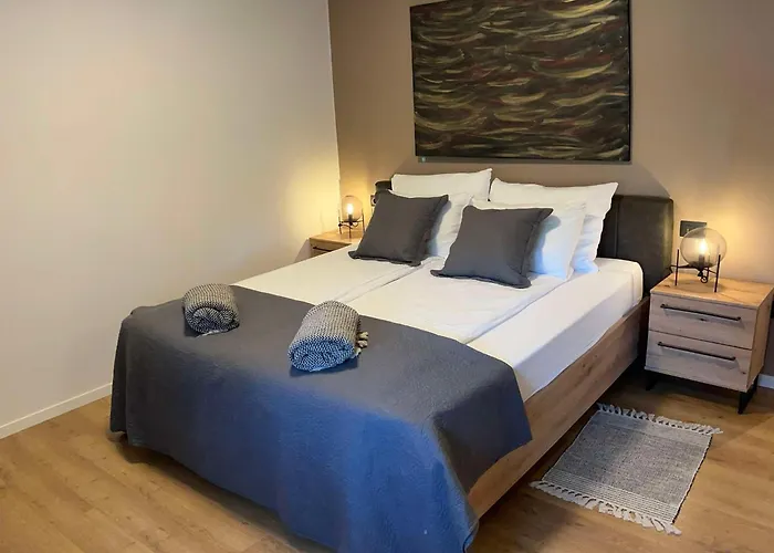 Incis Next To The Amphitheather Lägenhet Pula