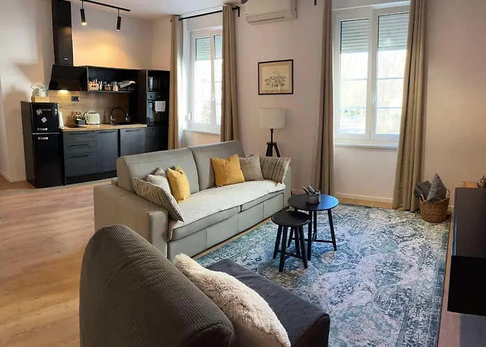 Incis Next To The Amphitheather Lägenhet Pula