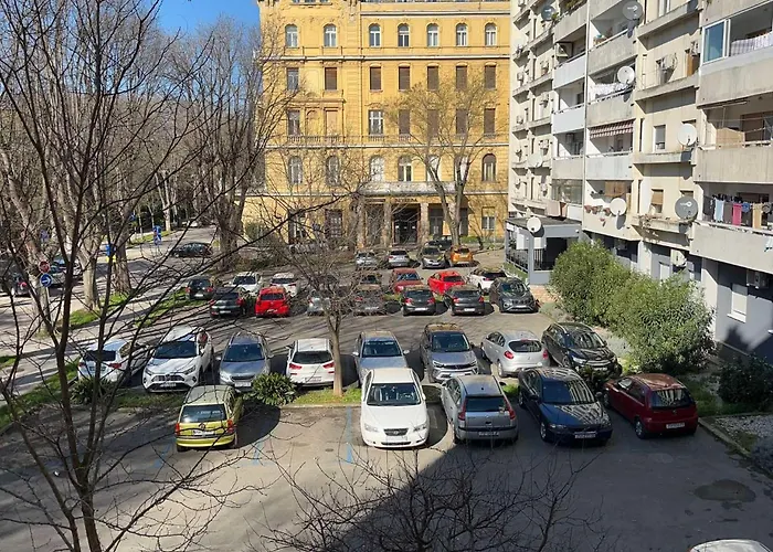 Incis Next To The Amphitheather Apartment